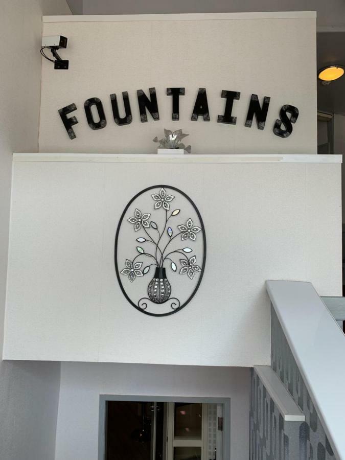 Fountains Hotel Рънкорн Екстериор снимка